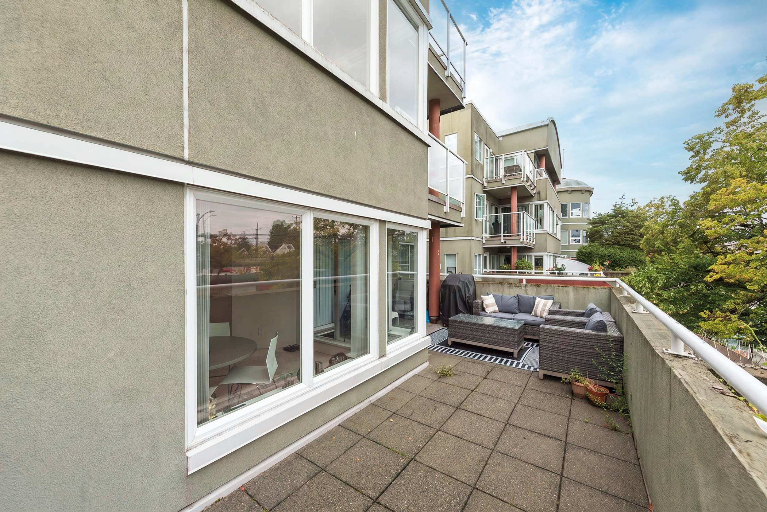 107-3280 W Broadway, Vancouver, BC, V6K 2H4 - 27