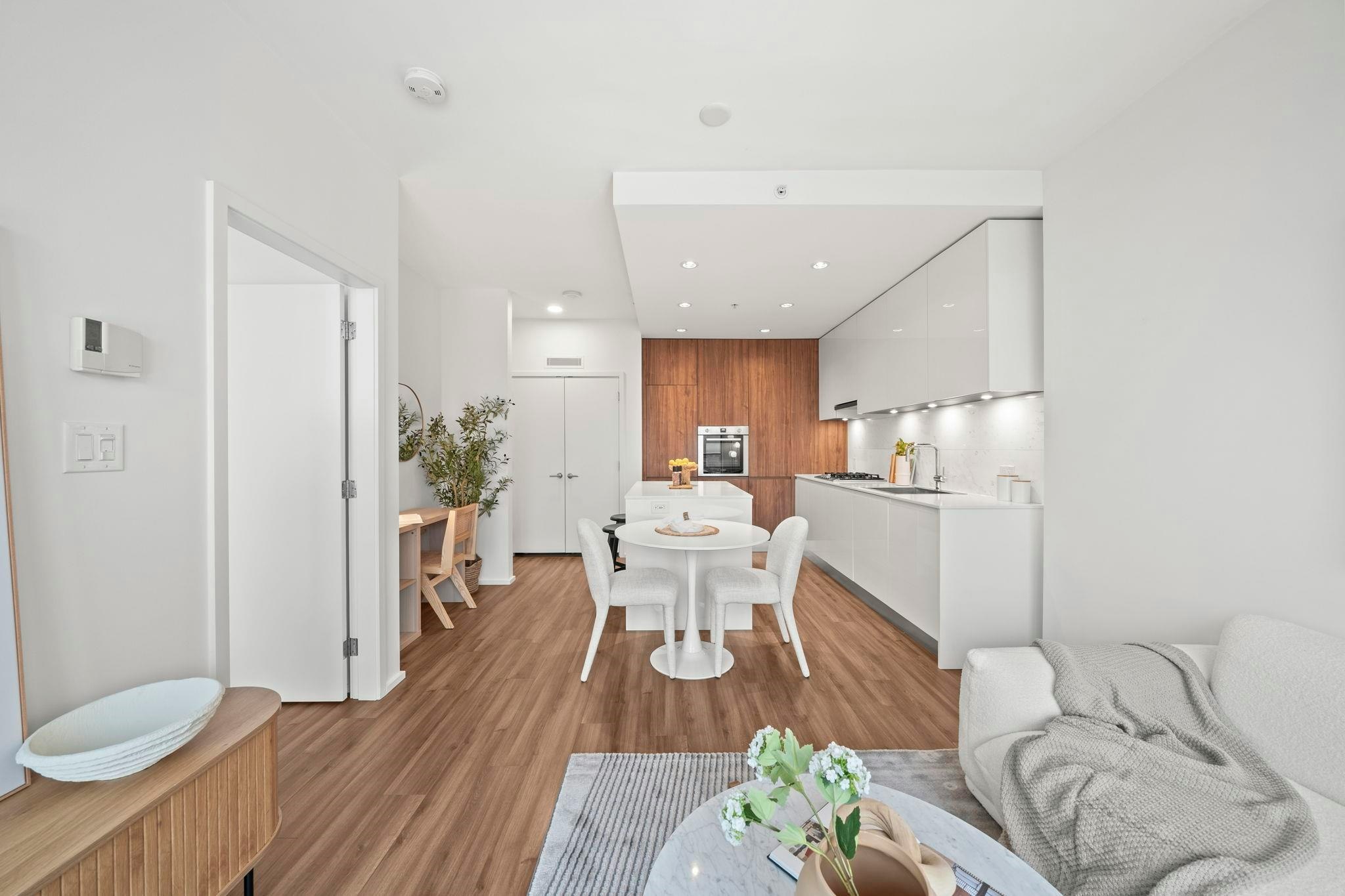 2208-4650 Brentwood Boulevard - 5