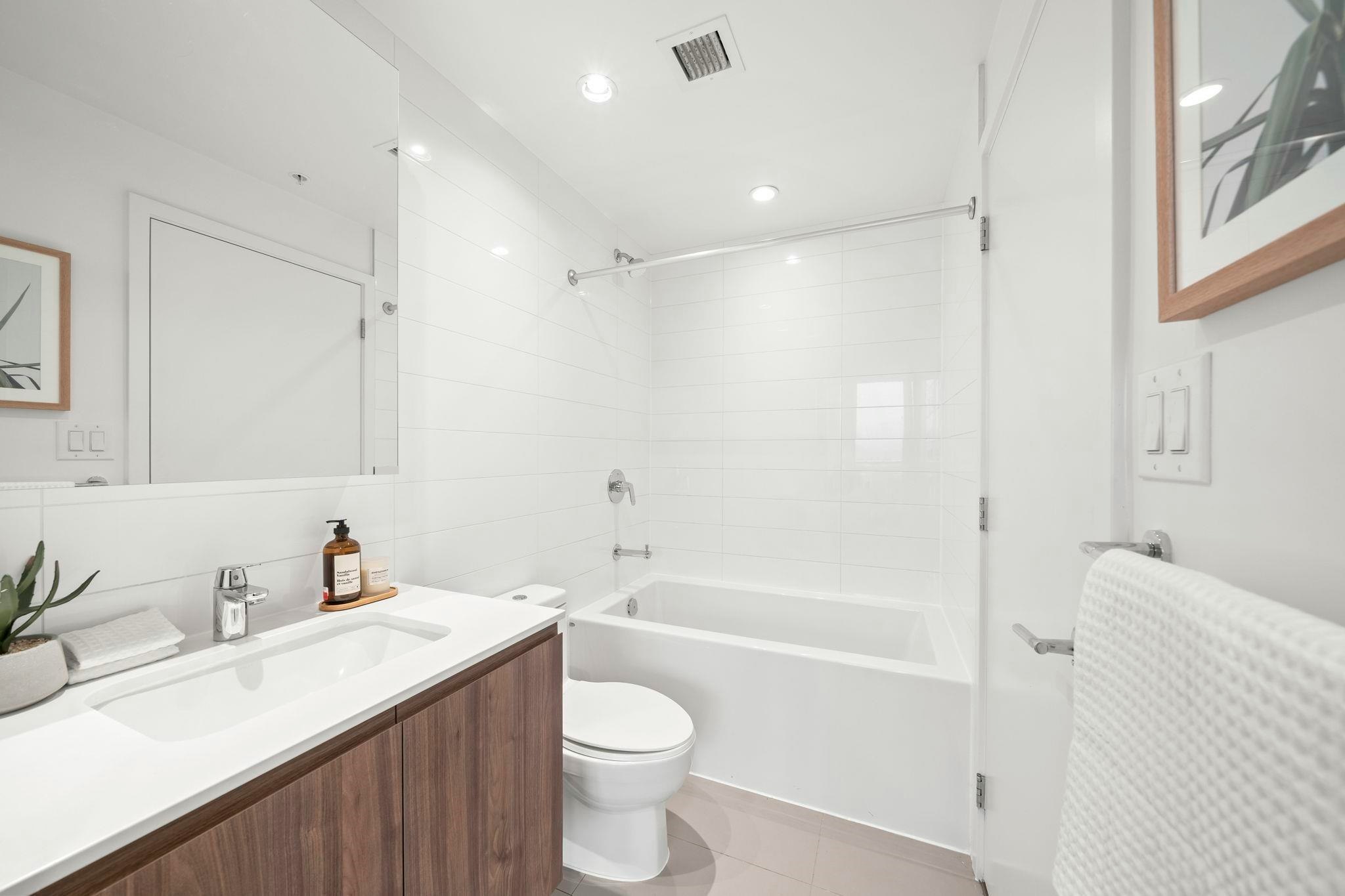 2208-4650 Brentwood Boulevard, Burnaby, BC, V5C 0M3 - 23