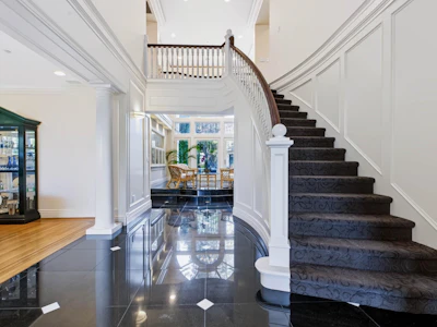 1330 Minto Crescent - 4