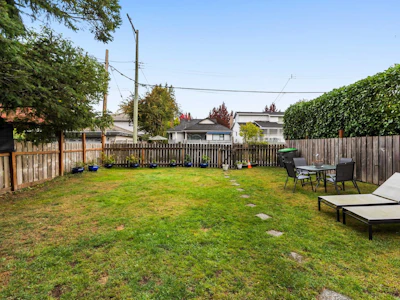 3883 W 20th Avenue - 5