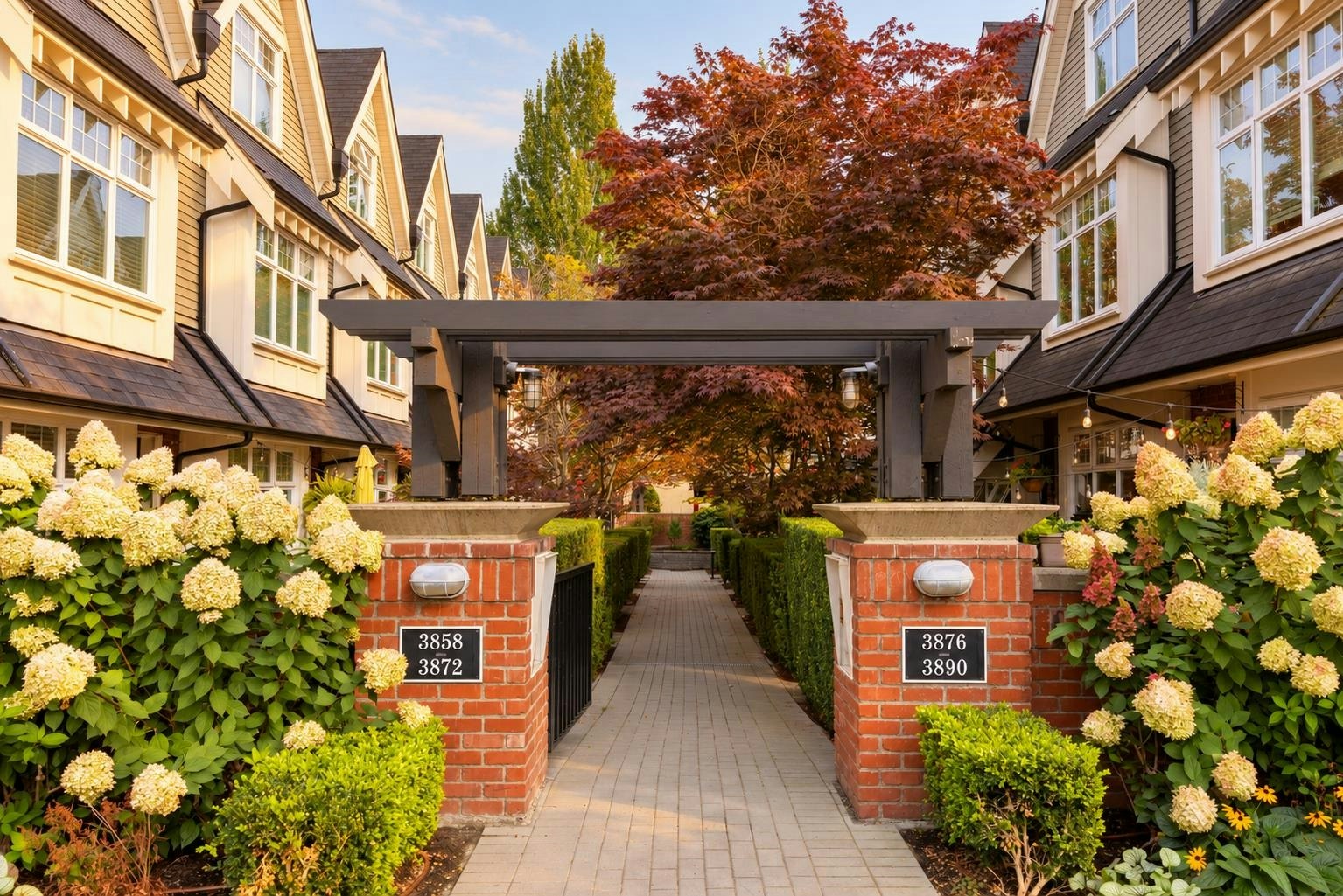 3882 Welwyn Street, Vancouver, BC, V5N 3Y9