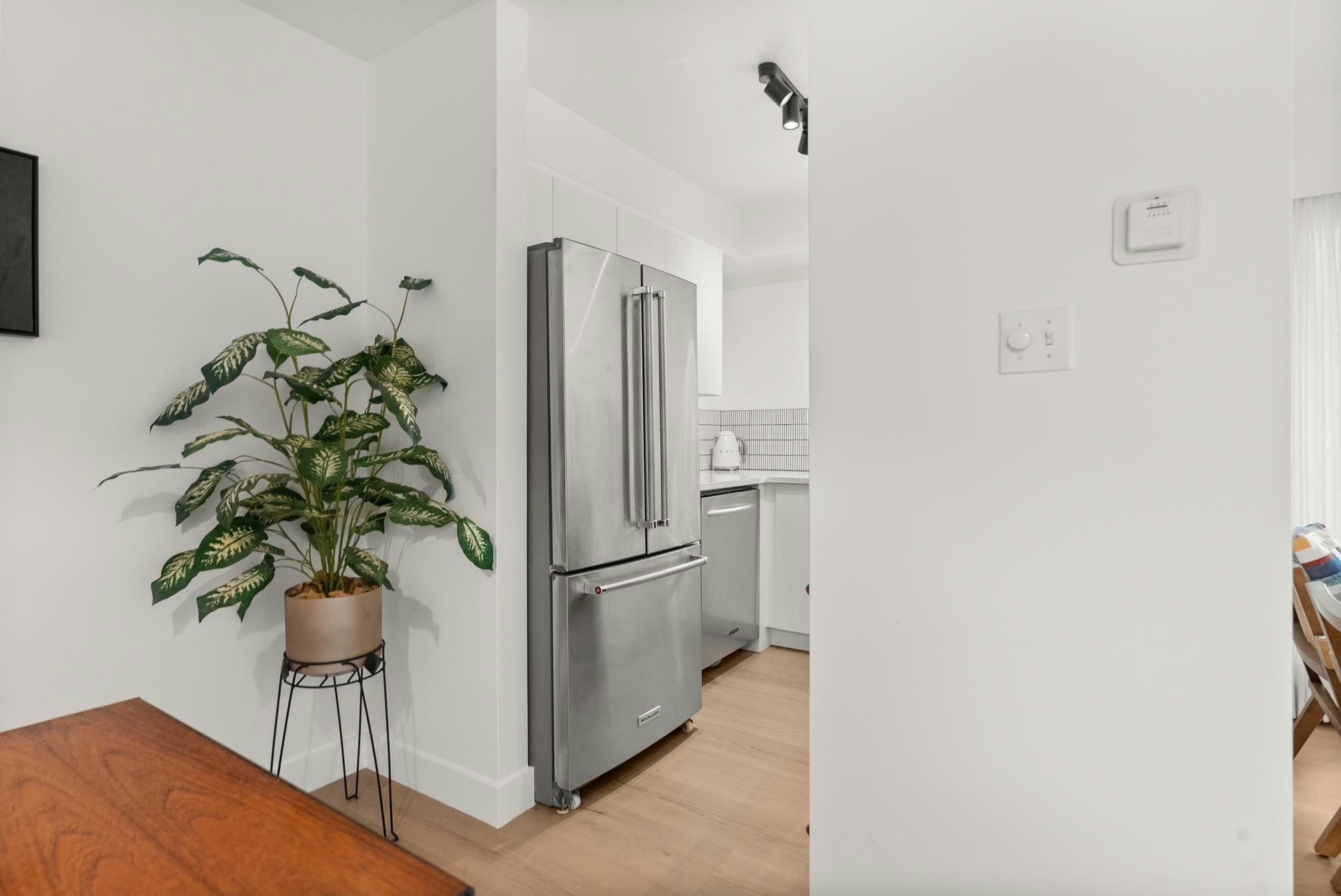 204-391 E 7th Avenue, Vancouver, BC, V5T 4H1 - 11