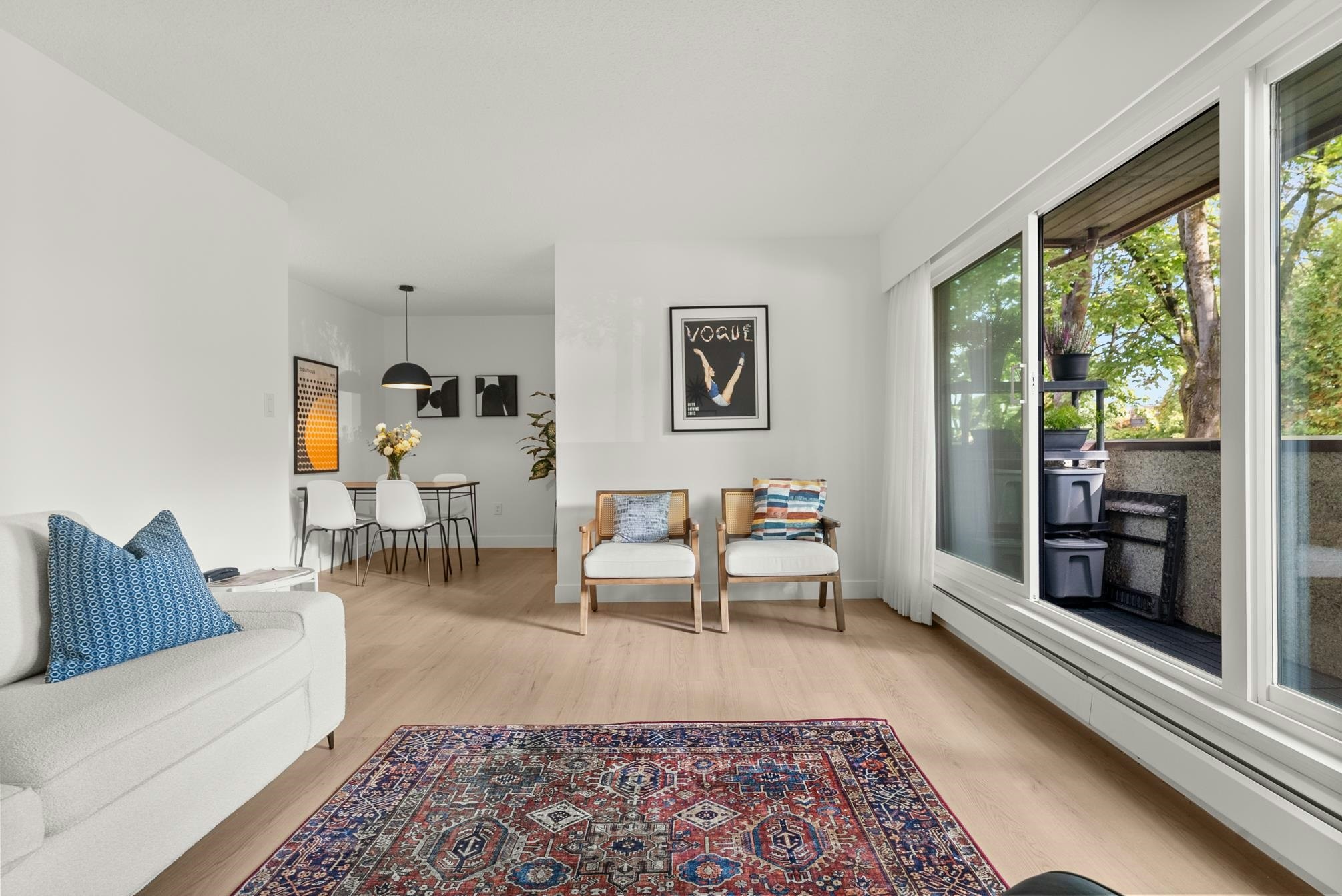 204-391 E 7th Avenue - 3