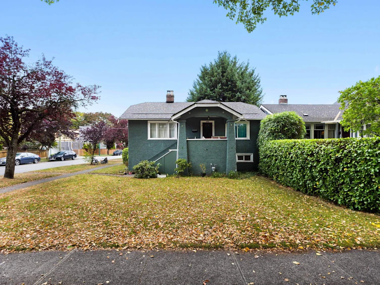 3895 W 20th Avenue, Vancouver, BC, V6S 1G1 - 3