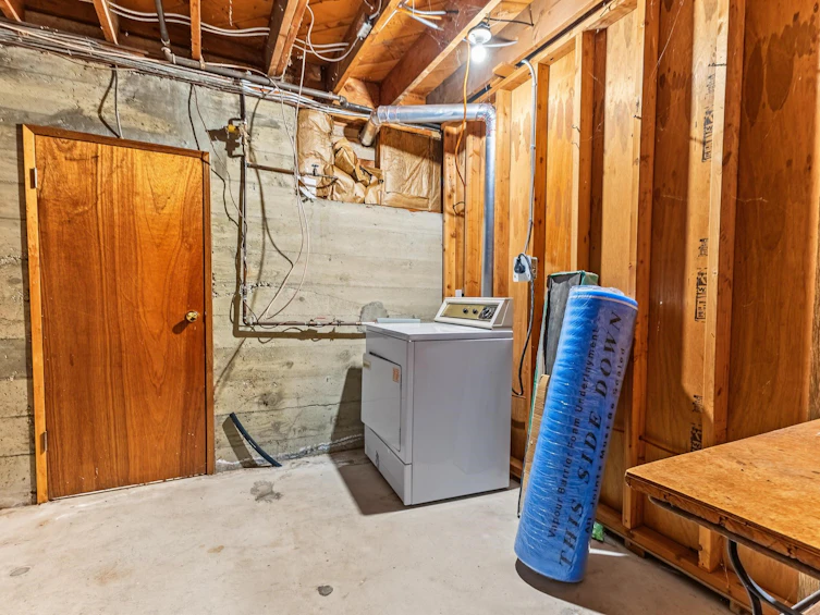410 Ashley Street, Coquitlam, BC, V3K 4B3 - 18