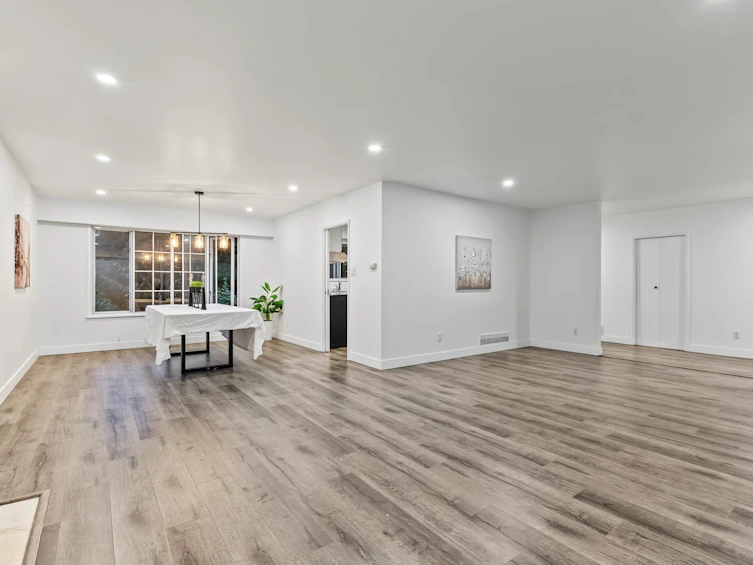 410 Ashley Street, Coquitlam, BC, V3K 4B3 - 2
