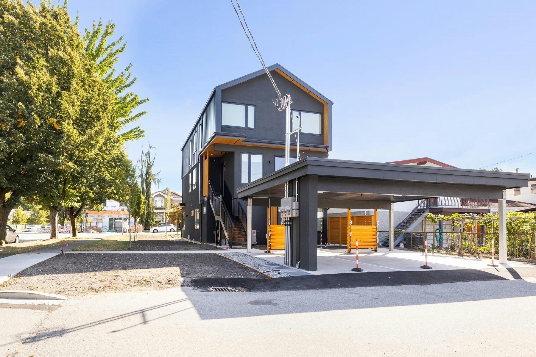 3-2995 Adanac Street, Vancouver, BC, V5K 2N4 - 22