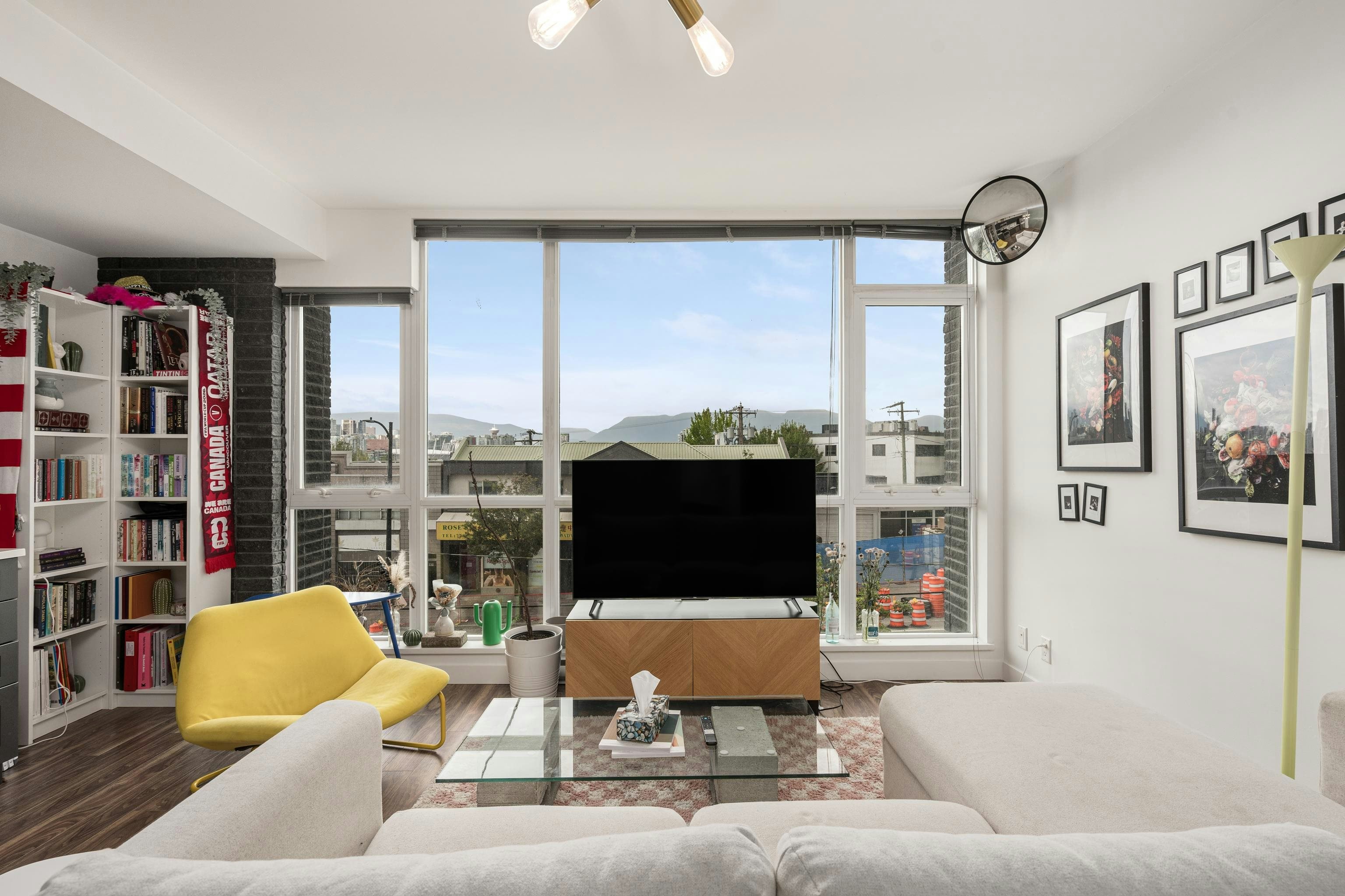 208-2511 Quebec Street, Vancouver, BC, V5T 0B6 - 2