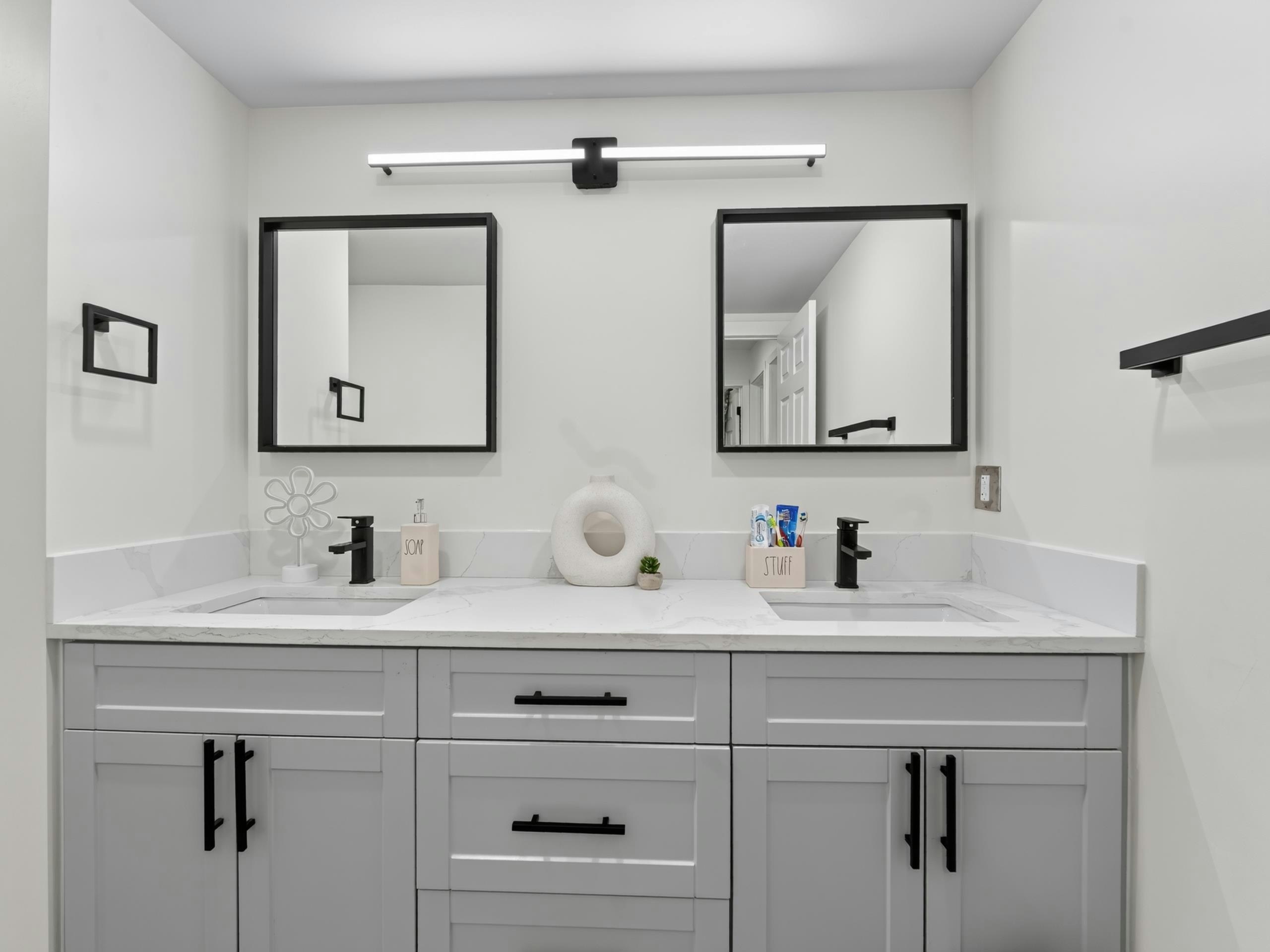 1-2206 Folkestone Way, West Vancouver, BC, V7S 2X7 - 24