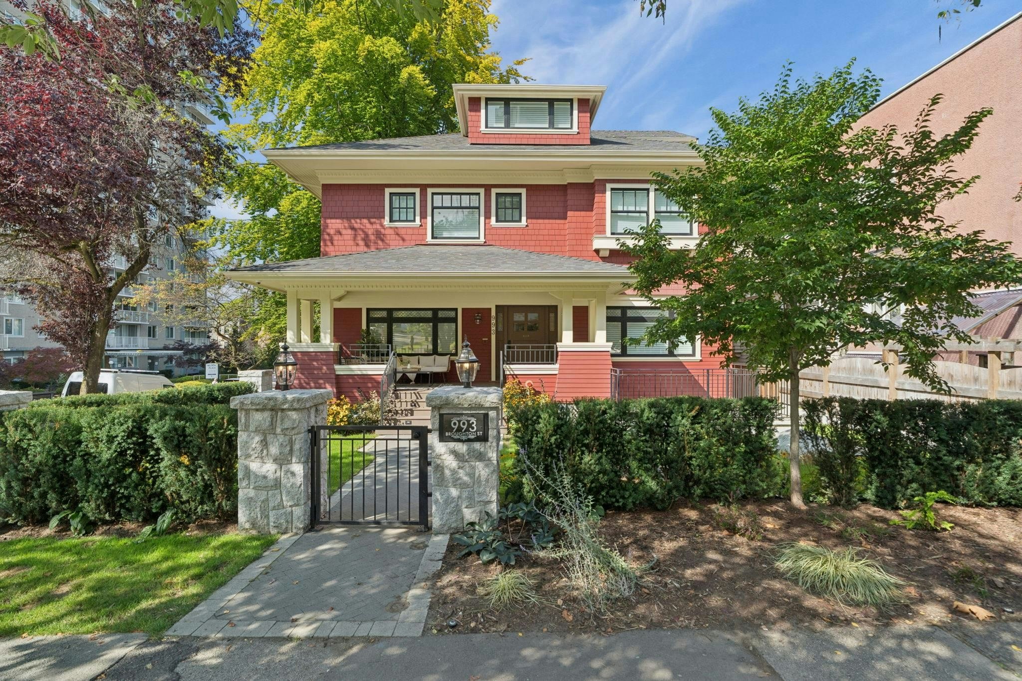 993 Broughton Street, Vancouver, BC, V6G 2A4