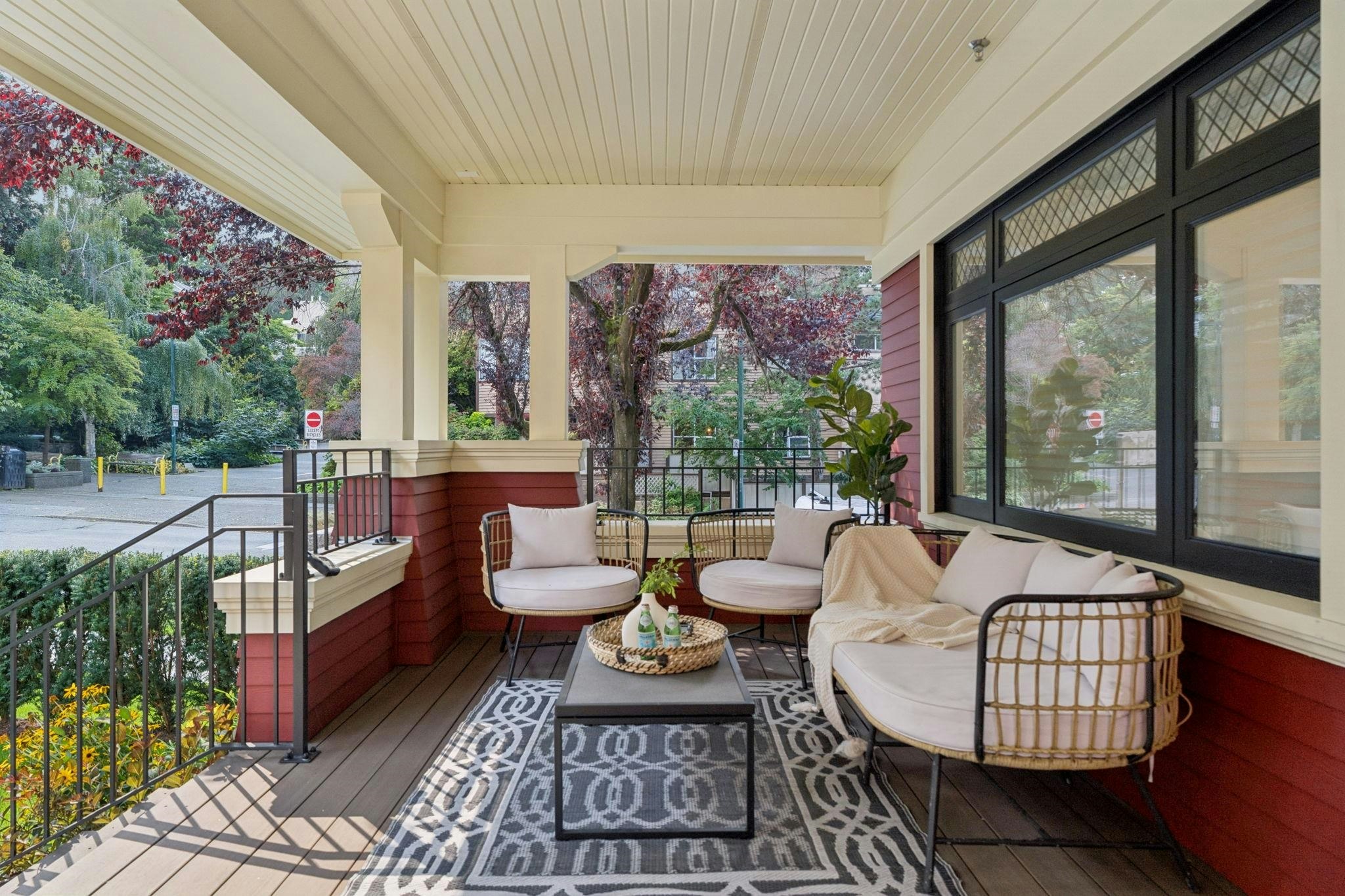 993 Broughton Street - 3