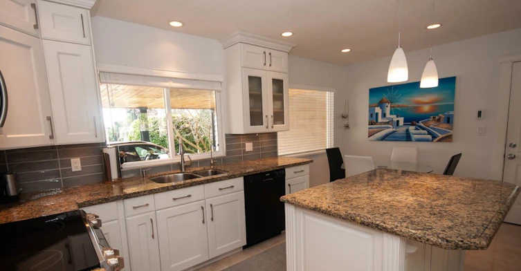 5296 Ranger Avenue, North Vancouver, BC, V7R 3M6 - 7