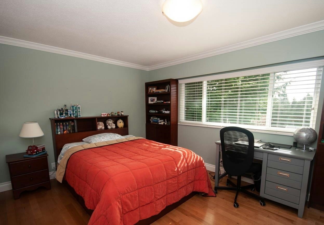 5296 Ranger Avenue, North Vancouver, BC, V7R 3M6 - 16