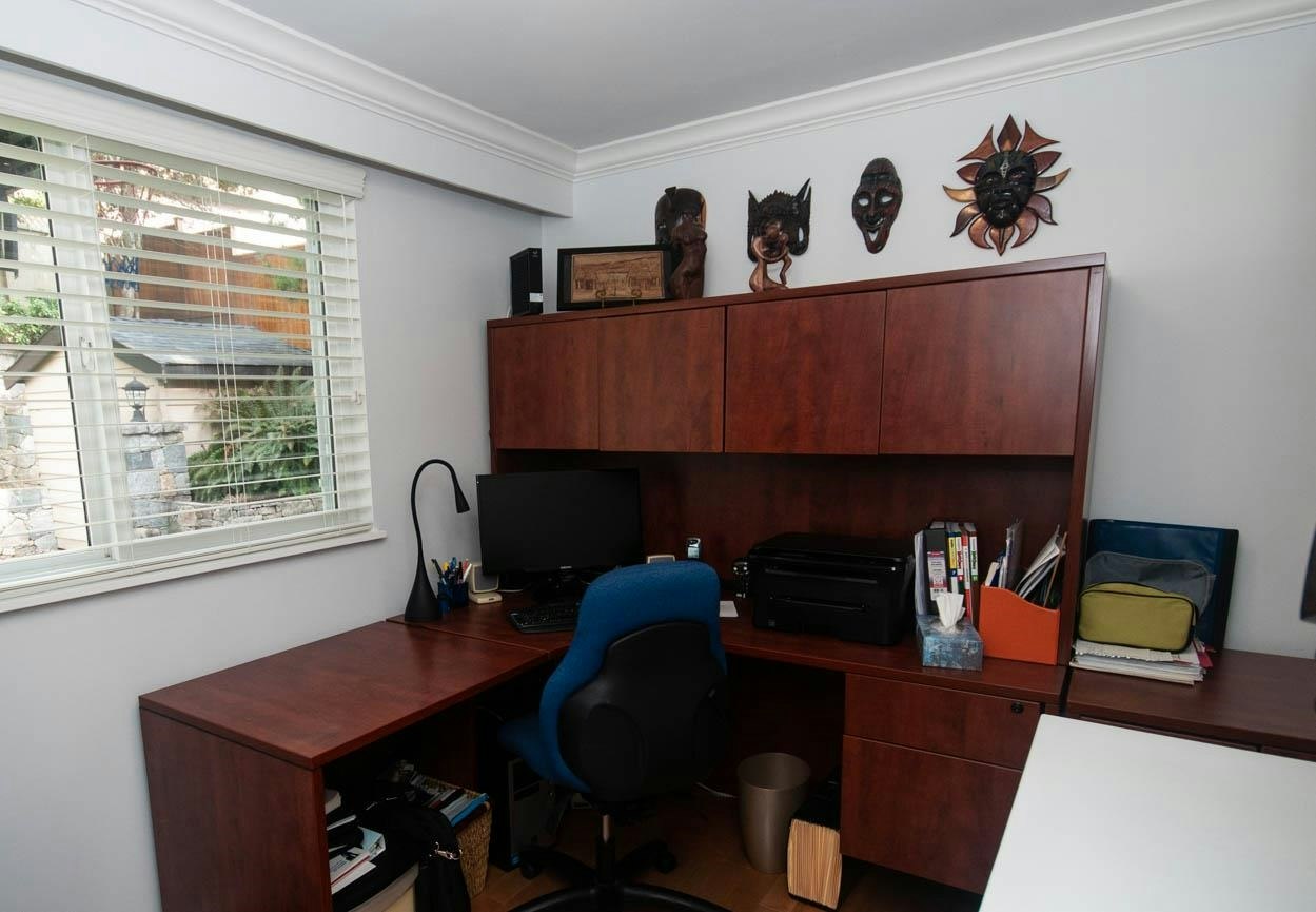 5296 Ranger Avenue, North Vancouver, BC, V7R 3M6 - 11