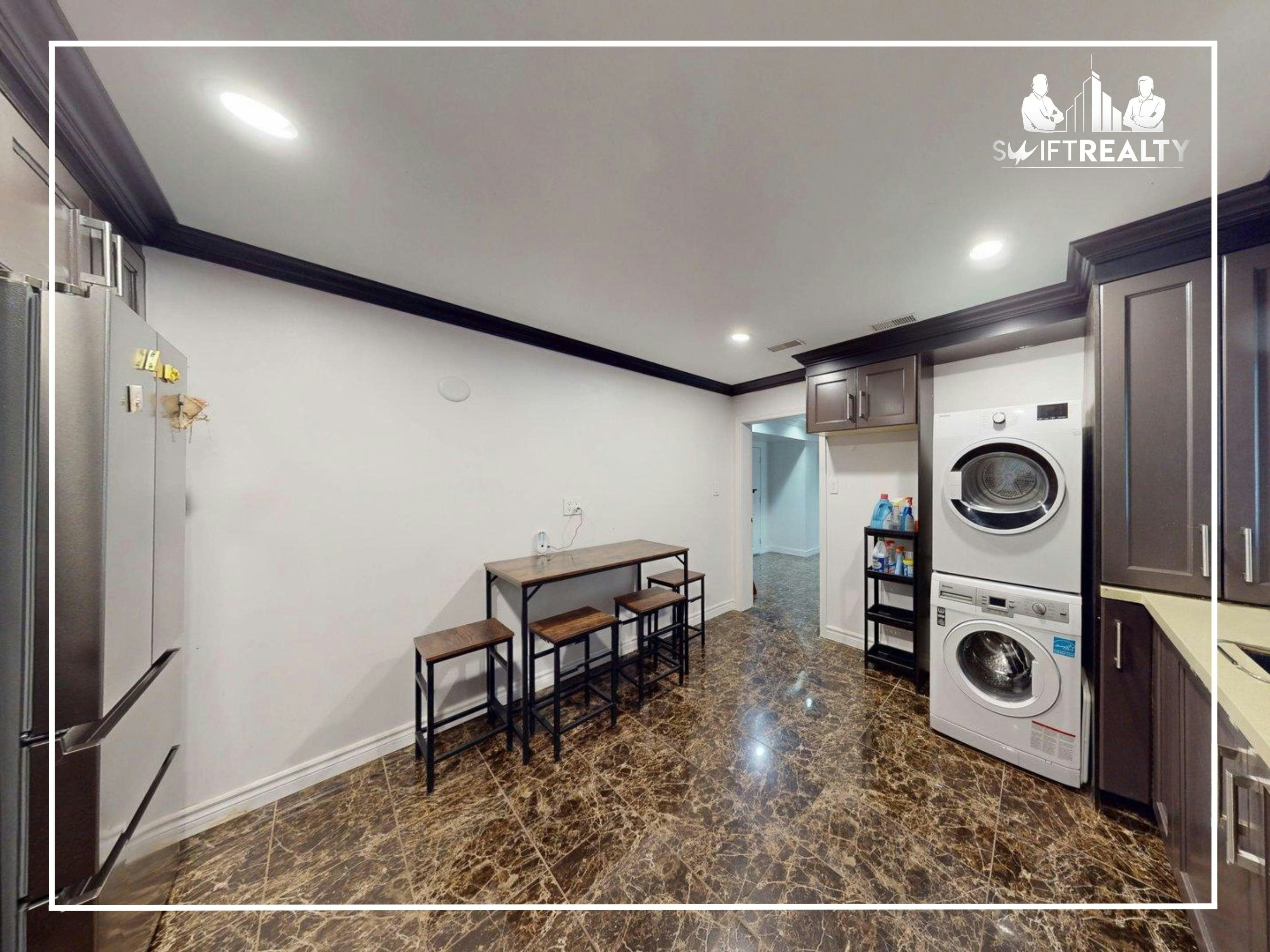 112 W Rockland Road Road, North Vancouver, BC, V7N 2V7 - 6