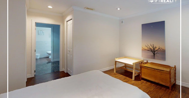 112 W Rockland Road Road, North Vancouver, BC, V7N 2V7 - 9