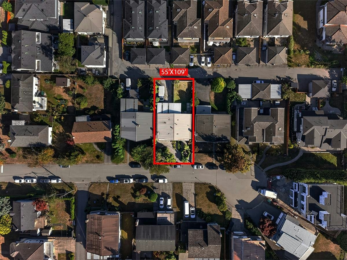 5275 Schou Street - 3