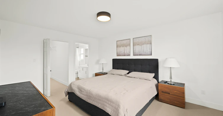 4086 Dominion Street, Burnaby, BC, V5G 1C3 - 9