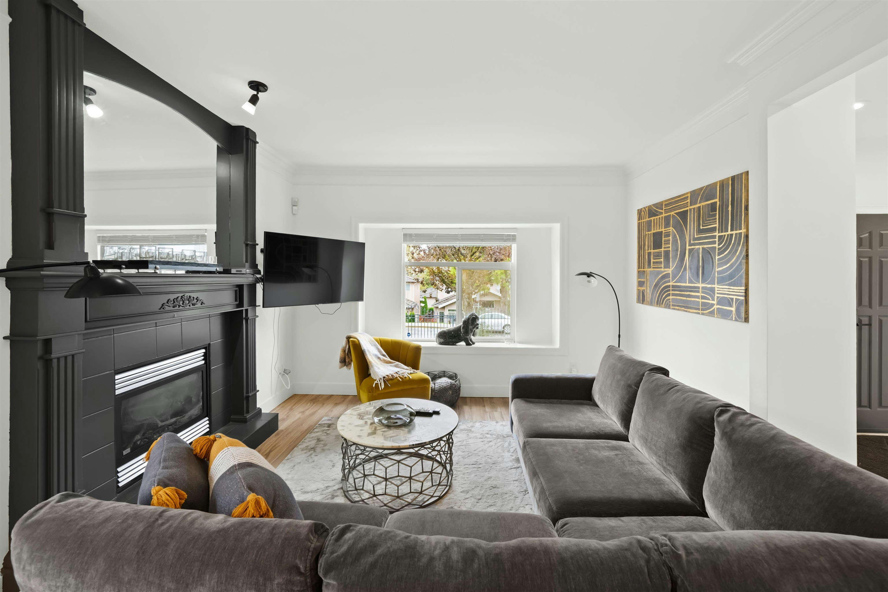 4086 Dominion Street, Burnaby, BC, V5G 1C3 - 2