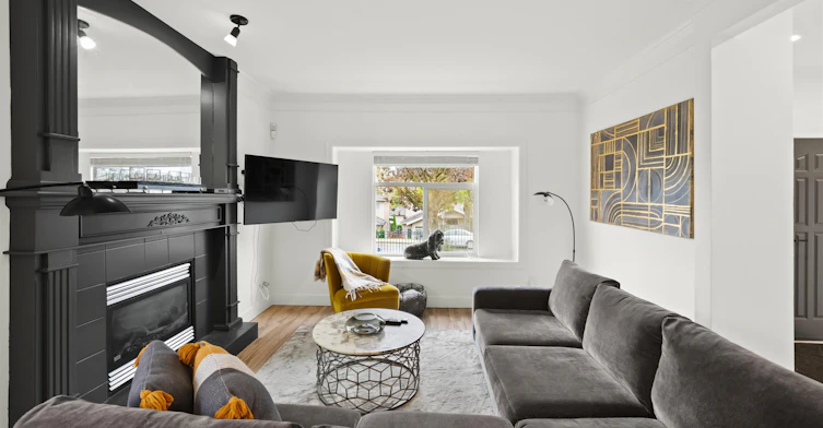 4086 Dominion Street, Burnaby, BC, V5G 1C3 - 2