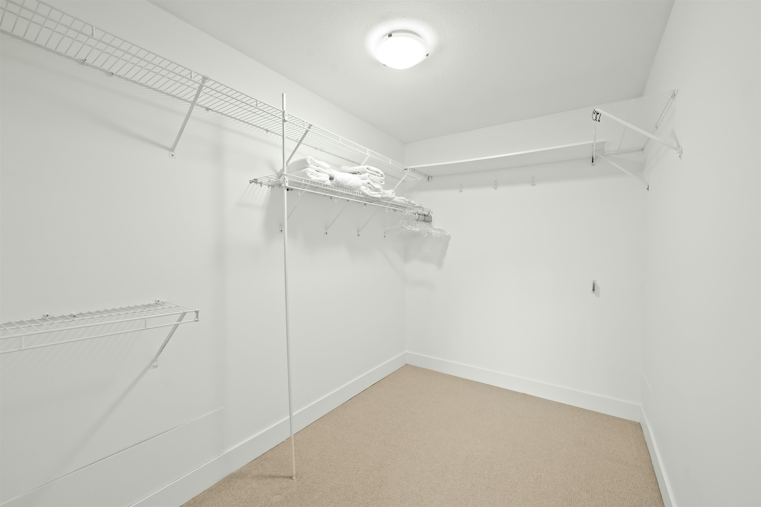 4086 Dominion Street, Burnaby, BC, V5G 1C3 - 11