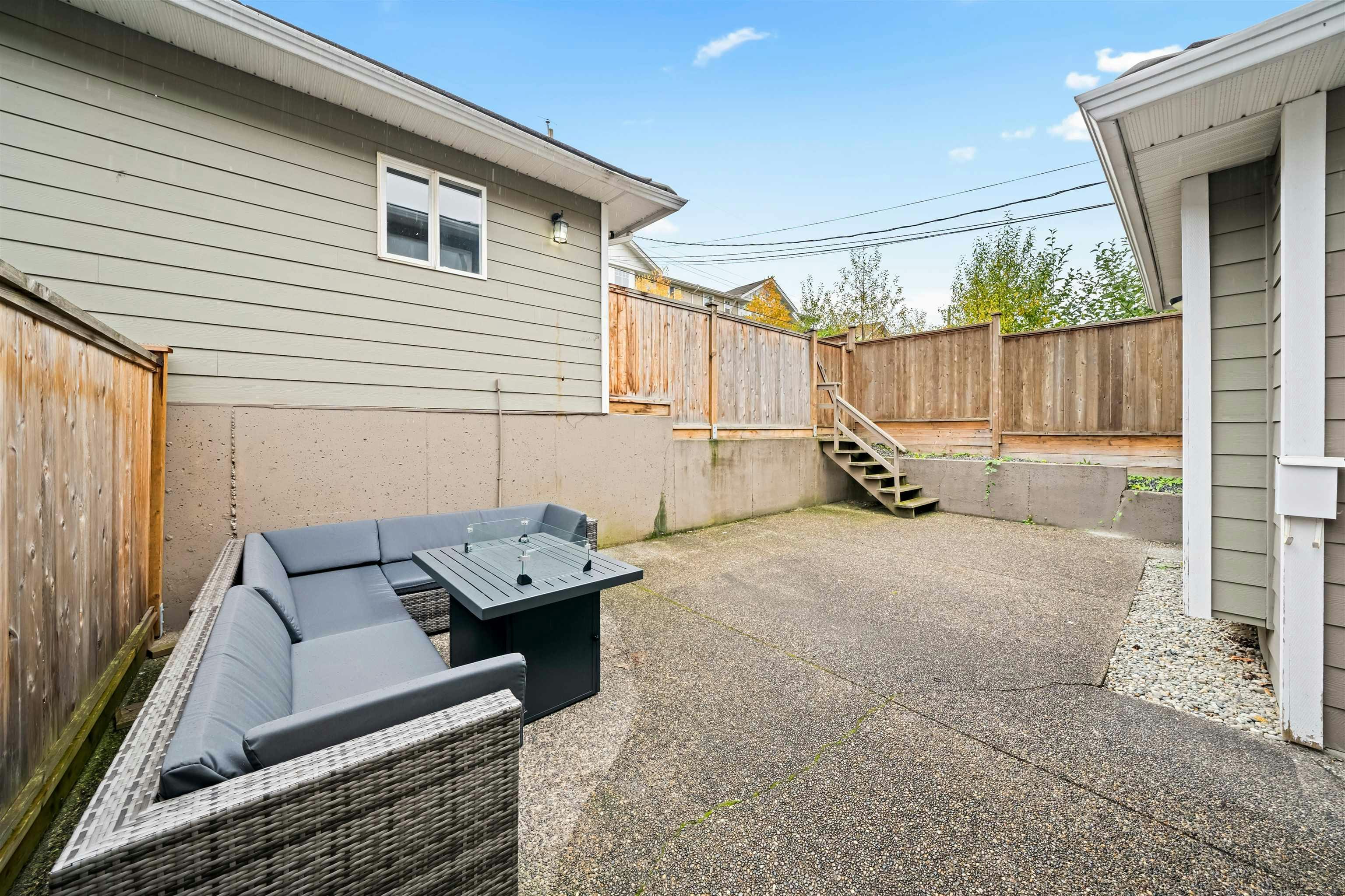 4086 Dominion Street, Burnaby, BC, V5G 1C3 - 22