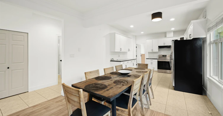 4086 Dominion Street, Burnaby, BC, V5G 1C3 - 5