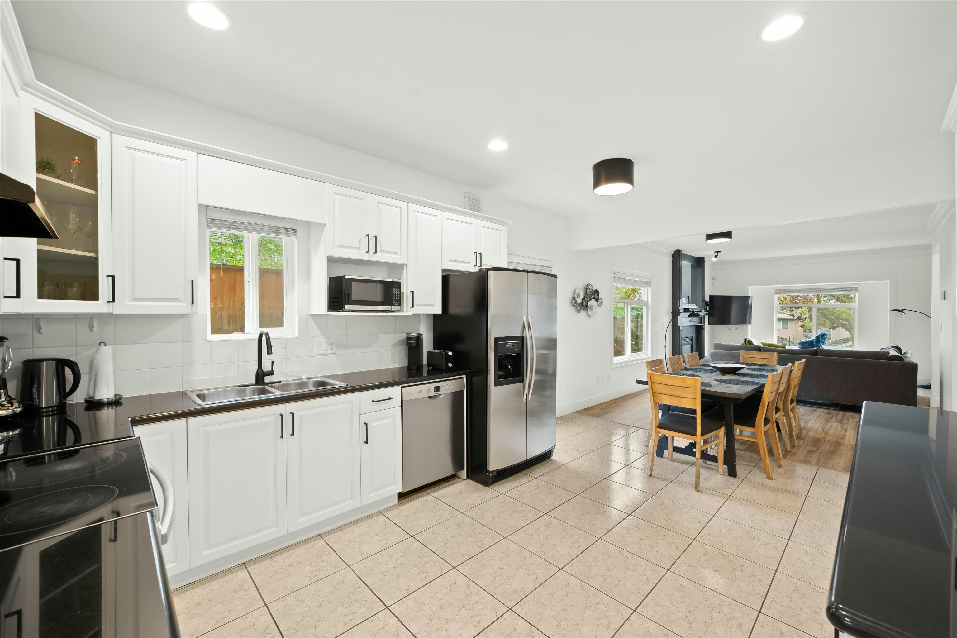 4086 Dominion Street, Burnaby, BC, V5G 1C3 - 6