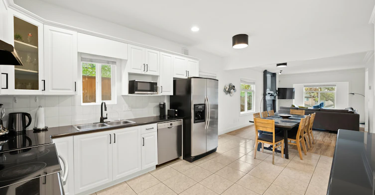 4086 Dominion Street, Burnaby, BC, V5G 1C3 - 6
