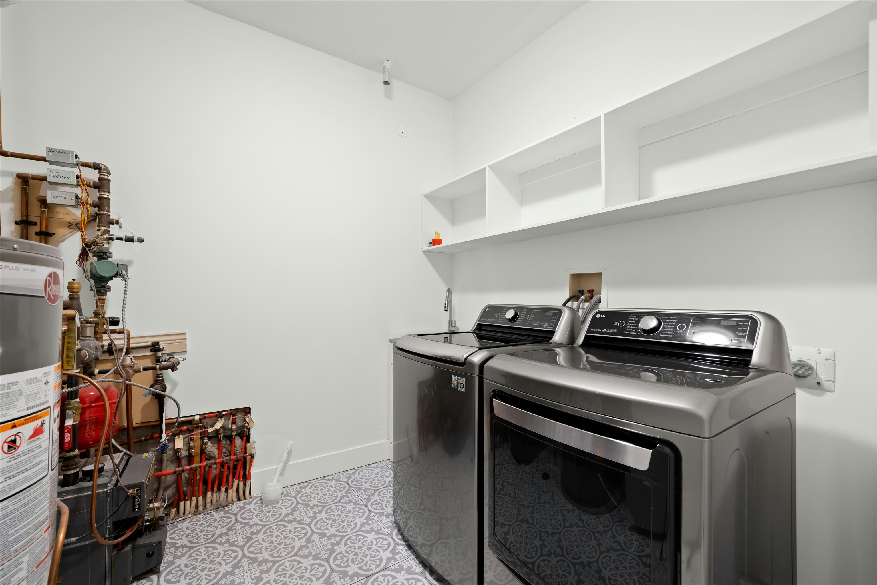 4086 Dominion Street, Burnaby, BC, V5G 1C3 - 17