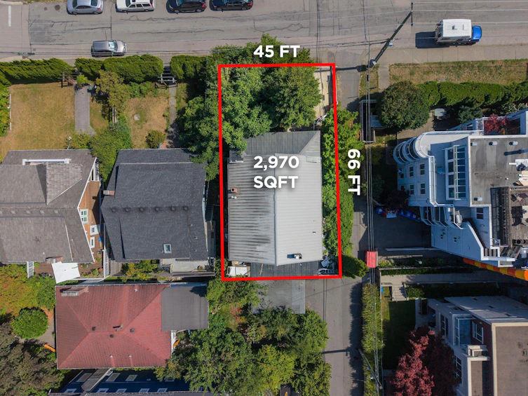 2413 Collingwood Street, Vancouver, BC, V6R 3L3