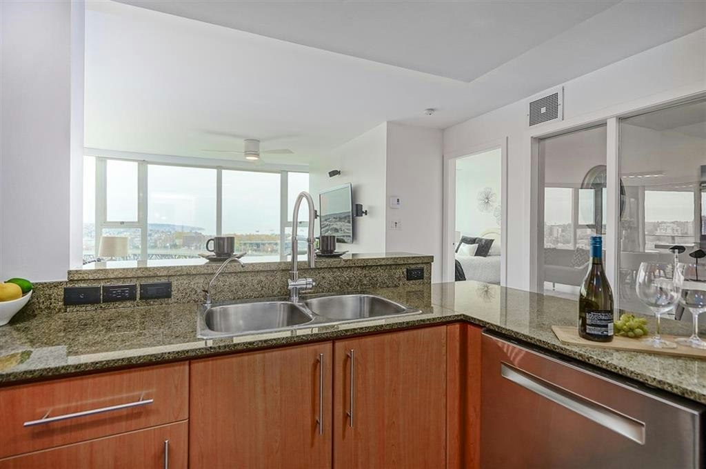 2303-455 Beach Crescent, Vancouver, BC, V6Z 3E5 - 12