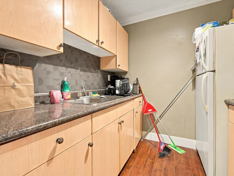 107-830 E 7th Avenue, Vancouver, BC, V5T 4J2 - 8