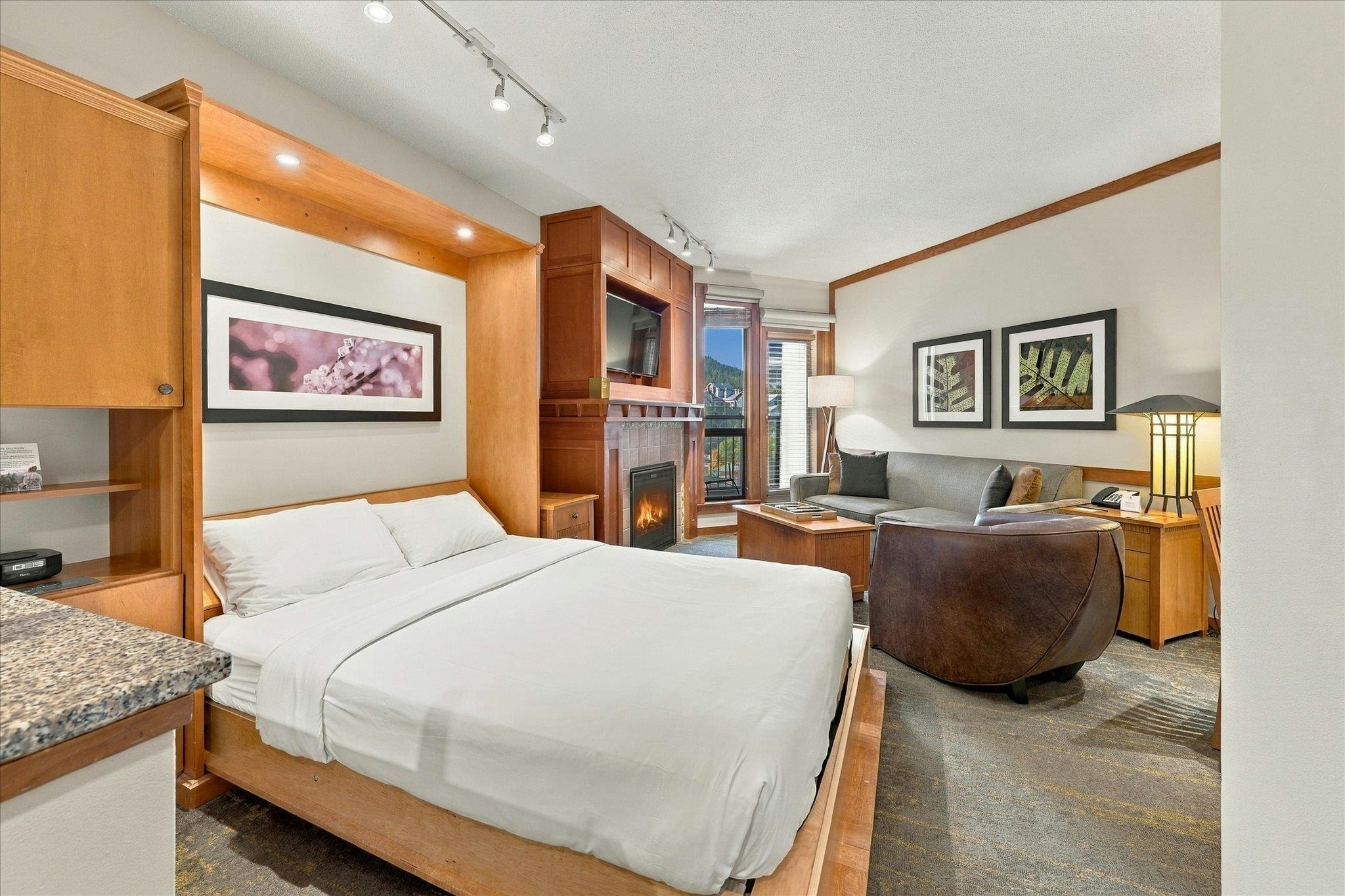 520-4320 Sundial Crescent - 2