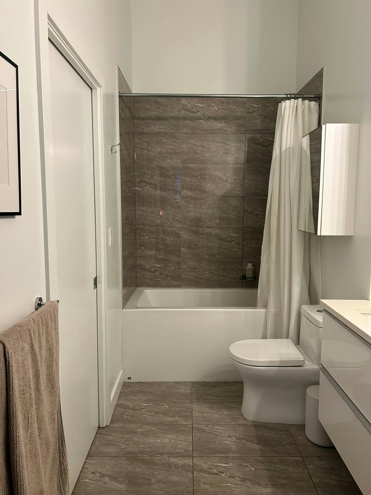 102-4427 Cambie Street, Vancouver, BC, V5Z 2Y8 - 15