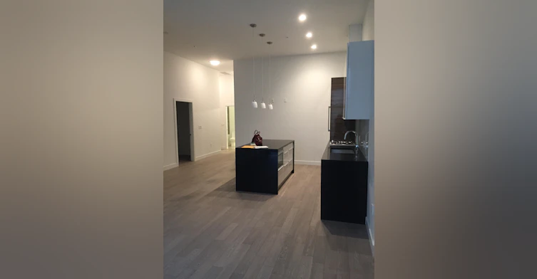 102-4427 Cambie Street, Vancouver, BC, V5Z 2Y8 - 5
