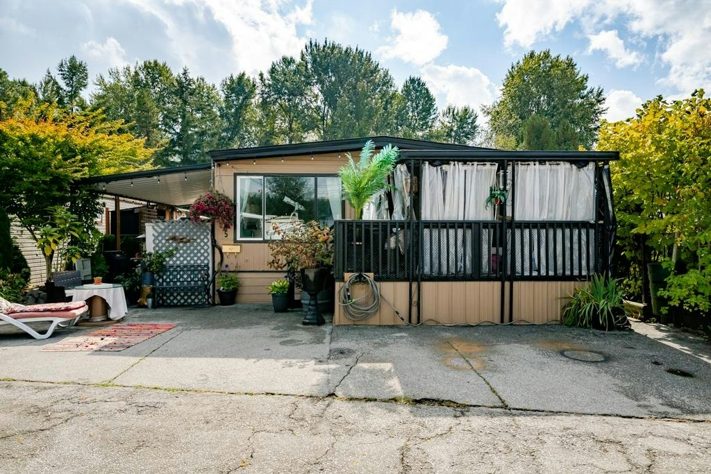 305-201 Cayer Street - 2
