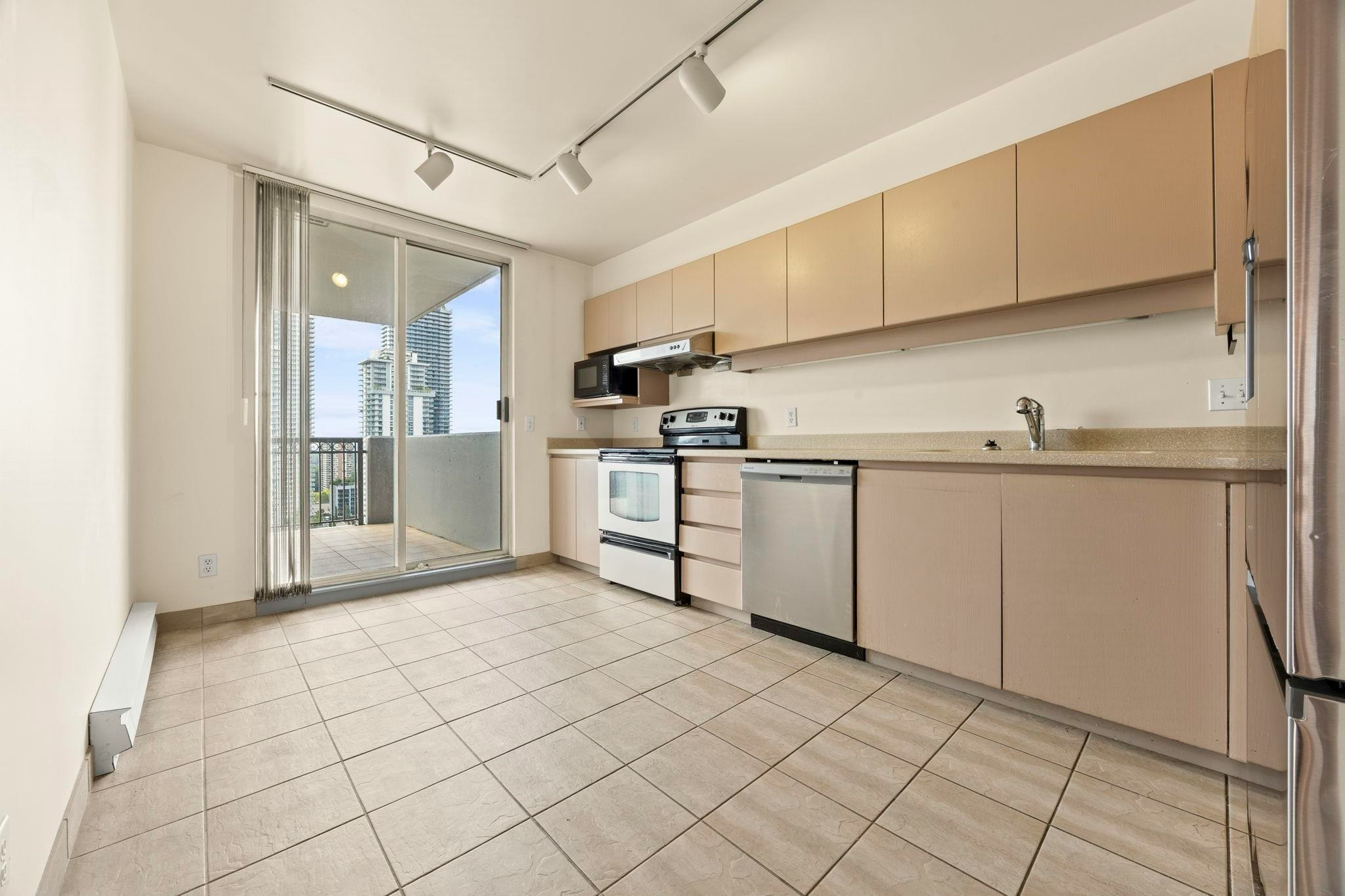 1804-551 Austin Avenue, Coquitlam, BC, V3K 6R7 - 7