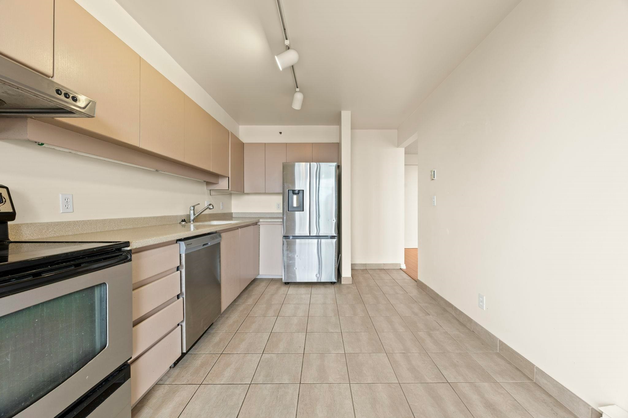 1804-551 Austin Avenue, Coquitlam, BC, V3K 6R7 - 9