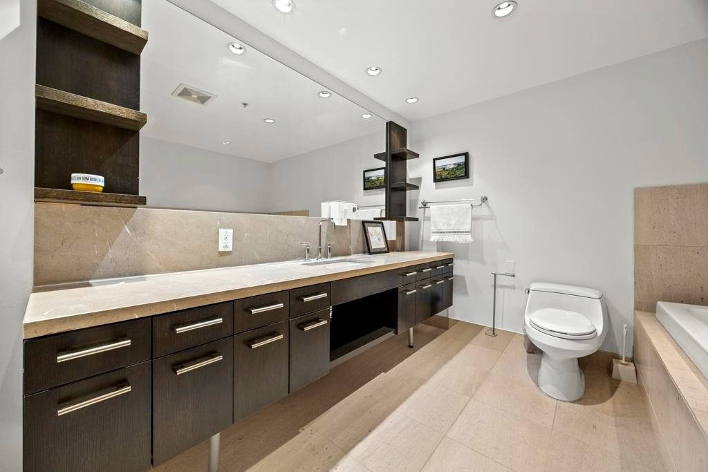 59** Walter Gage Road, Vancouver, BC, V6T 0A9 - 17