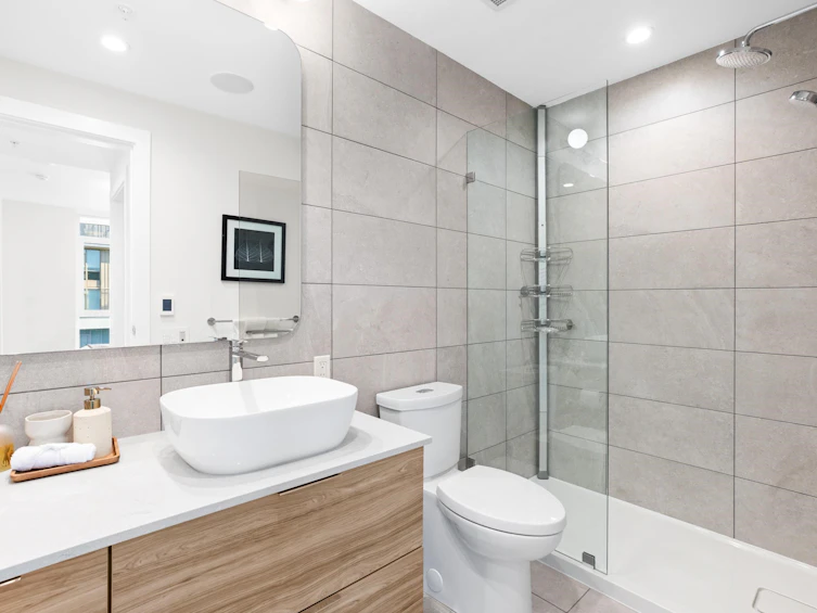 PH1102-2325 Emery Court, North Vancouver, BC, V7J 0E8 - 12