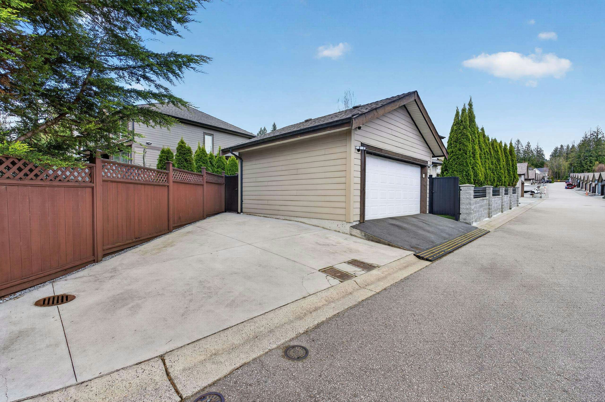 1213 Burkemont Place, Coquitlam, BC, V3B 0C8 - 38
