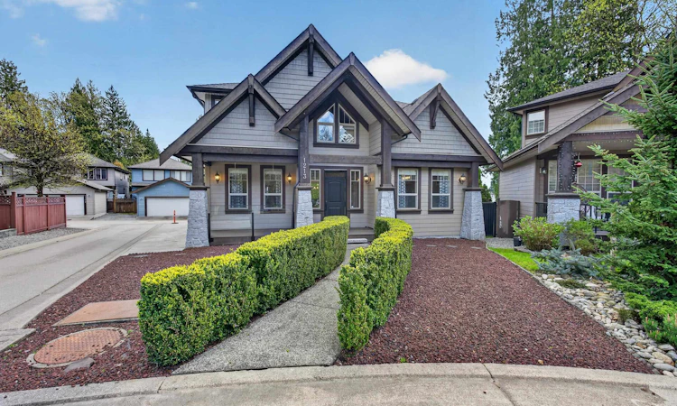 1213 Burkemont Place