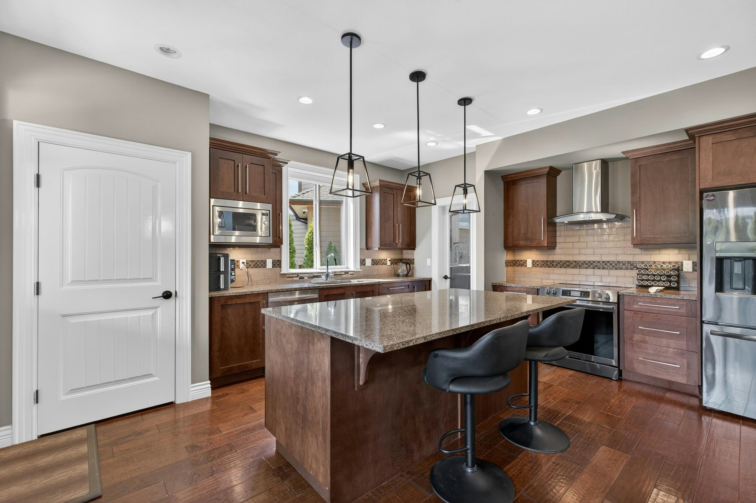 1213 Burkemont Place, Coquitlam, BC, V3B 0C8 - 11