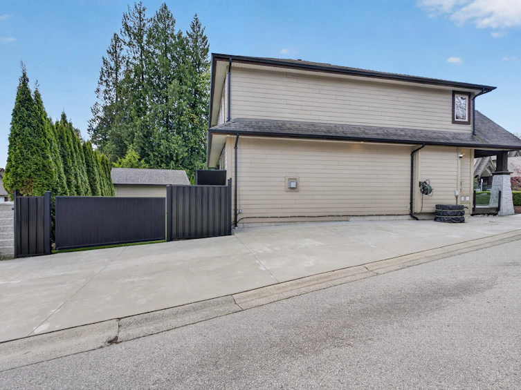 1213 Burkemont Place, Coquitlam, BC, V3B 0C8 - 37