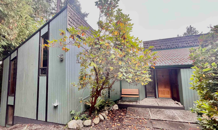 12835 Gulfview Road