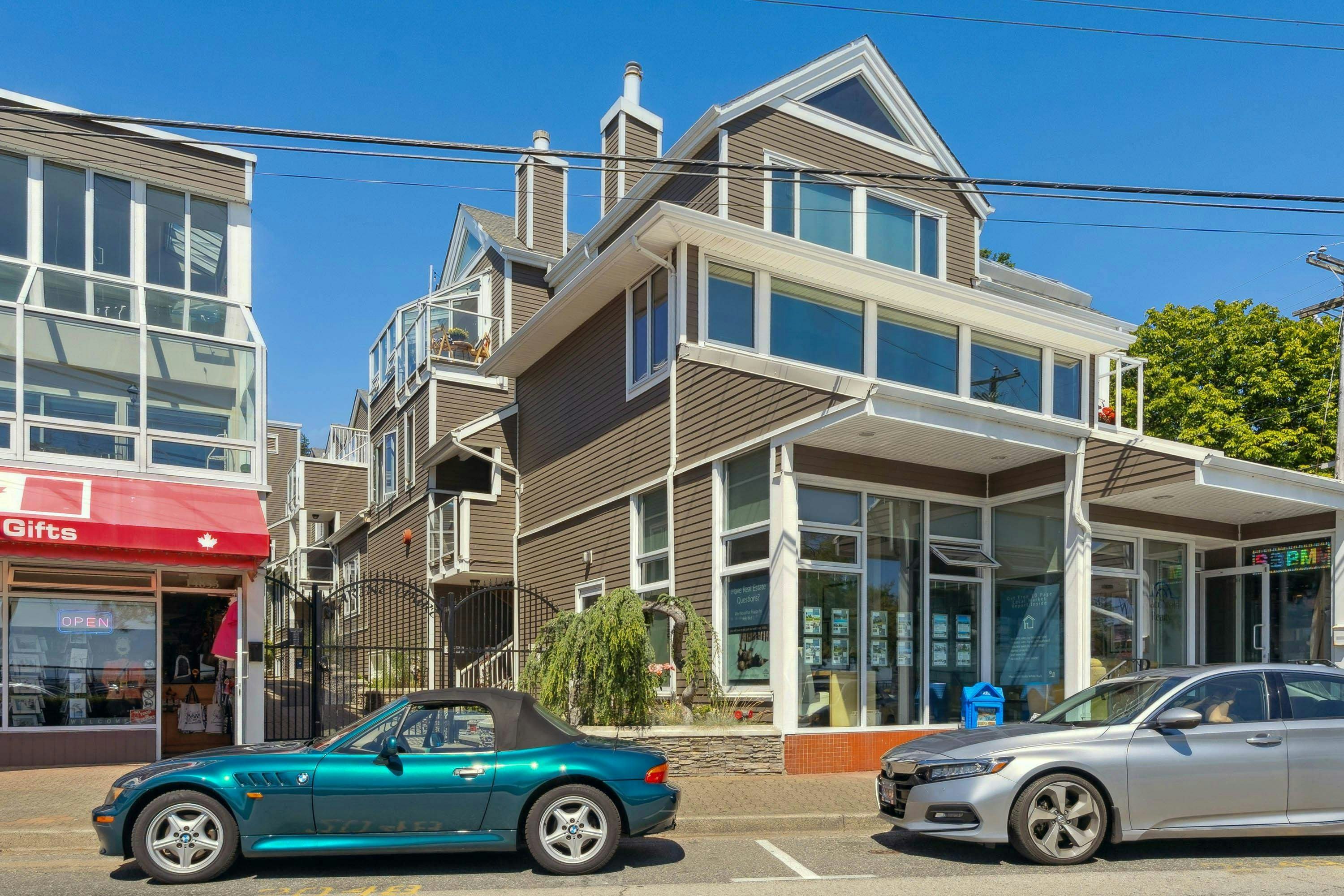 1107 Elm Street, Surrey, BC, V4B 1C1 - 7