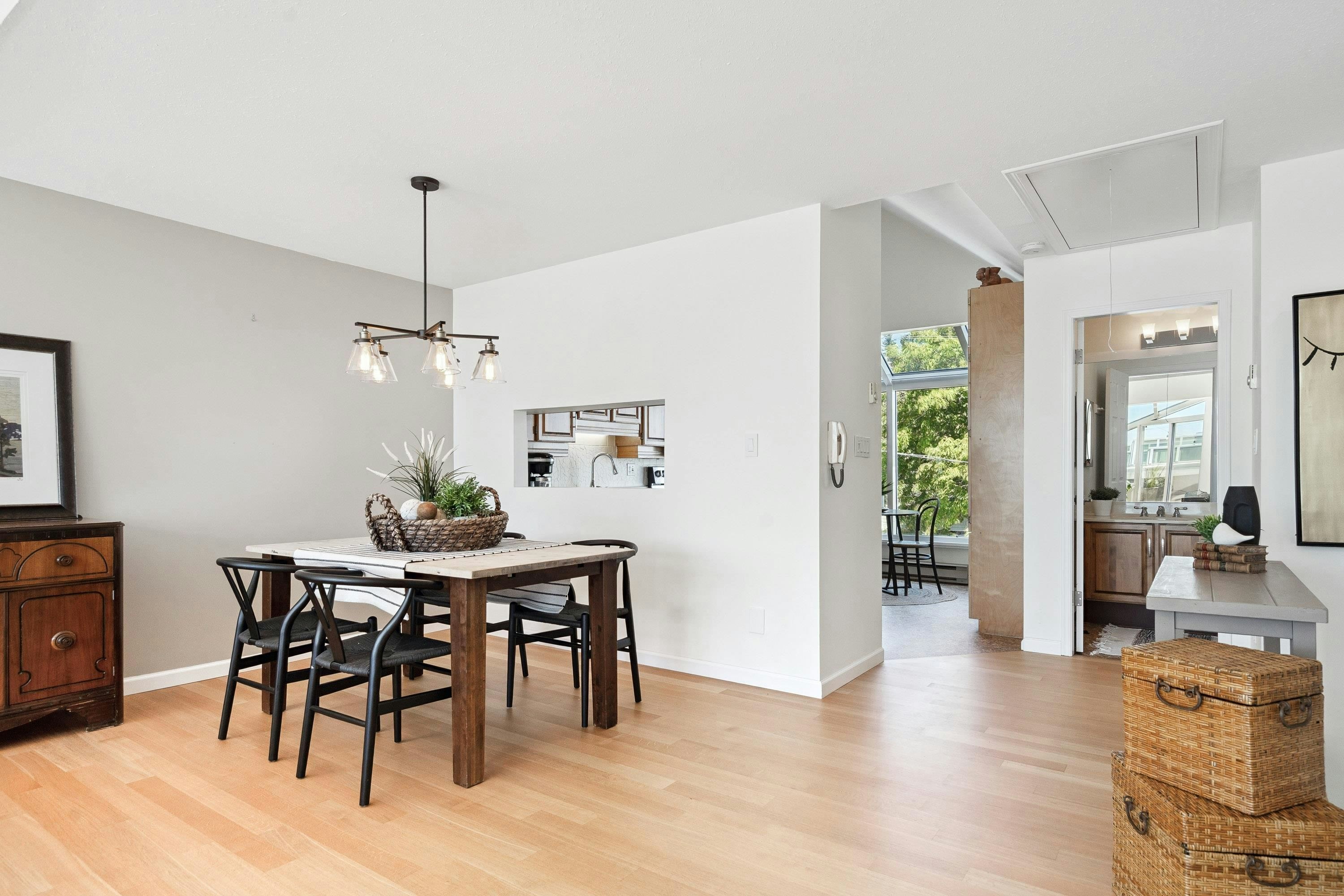 1107 Elm Street, Surrey, BC, V4B 1C1 - 16