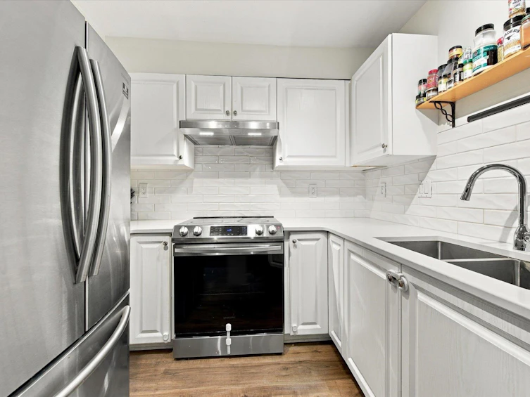 323-760 Kingsway, Vancouver, BC, V5V 3C1 - 9